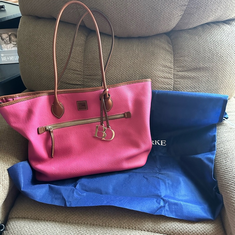 Dooney and bourke purse and wallet